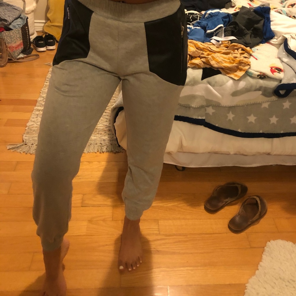 JOGGERS W FAUX LEATHER POCKETS